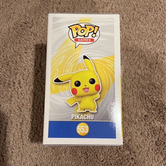 Funko Pop Pikachu 553 Flocked Zavvi Exclusive - Picture 3 of 4